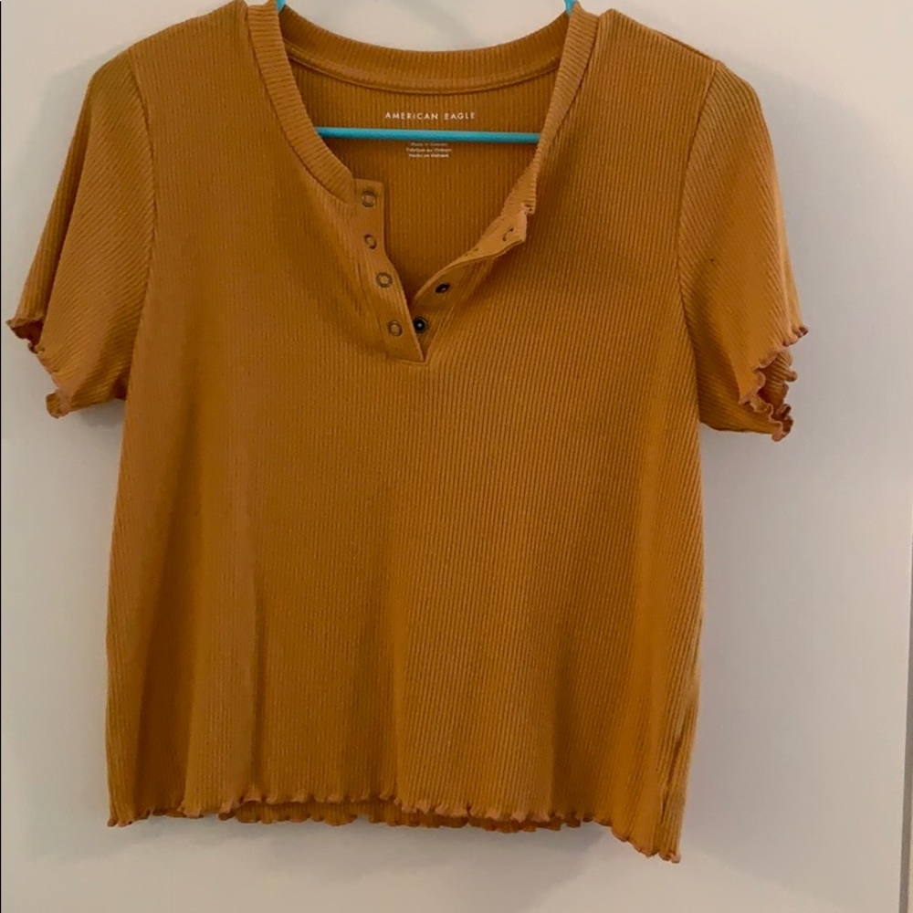Comfy crop t-shirt 💛